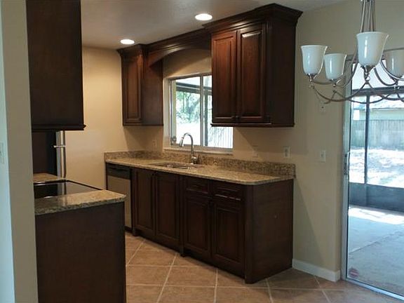 4th image of 9244 Larette Dr