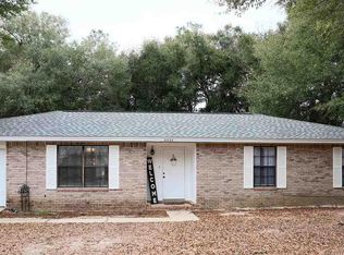 5535 Debbie Dr, Milton, FL 32570