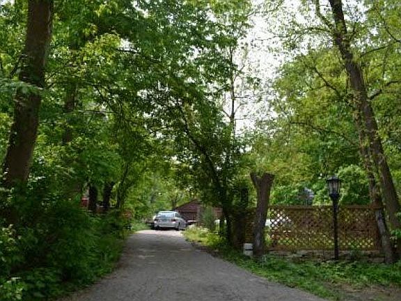 4th image of 515 Glenwood Trl
