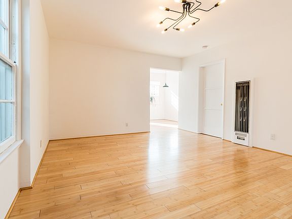 4th image of 3114 Scotland St APT 4