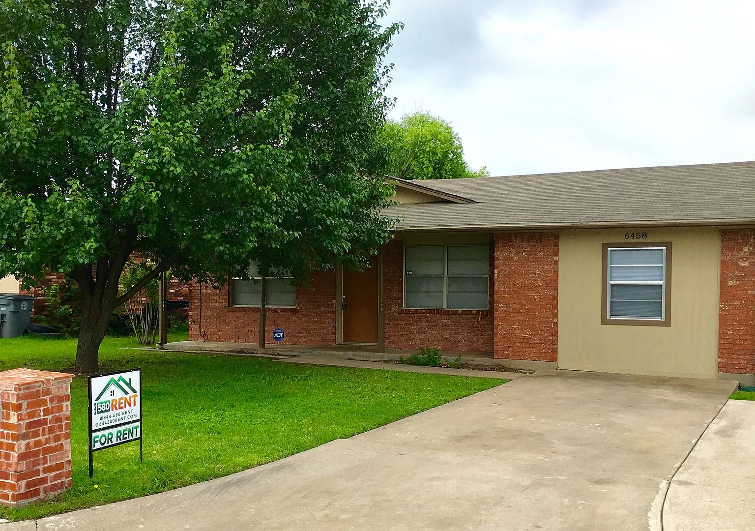 6458 NW Columbia 4 bed 1.5 bath Rent house — Photo 1