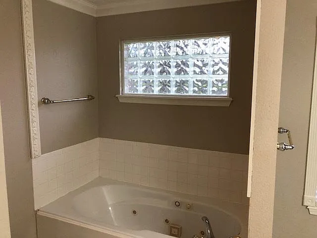 Jetted Tub in Master