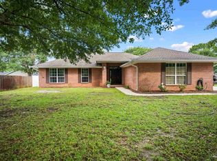 107 Bosque Ct, Cantonment, FL 32533