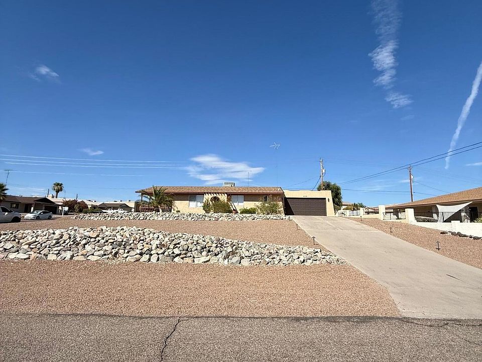 1st image of 658 Yosemite Dr