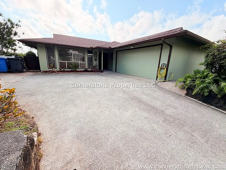 1270 Akele St — Photo 2