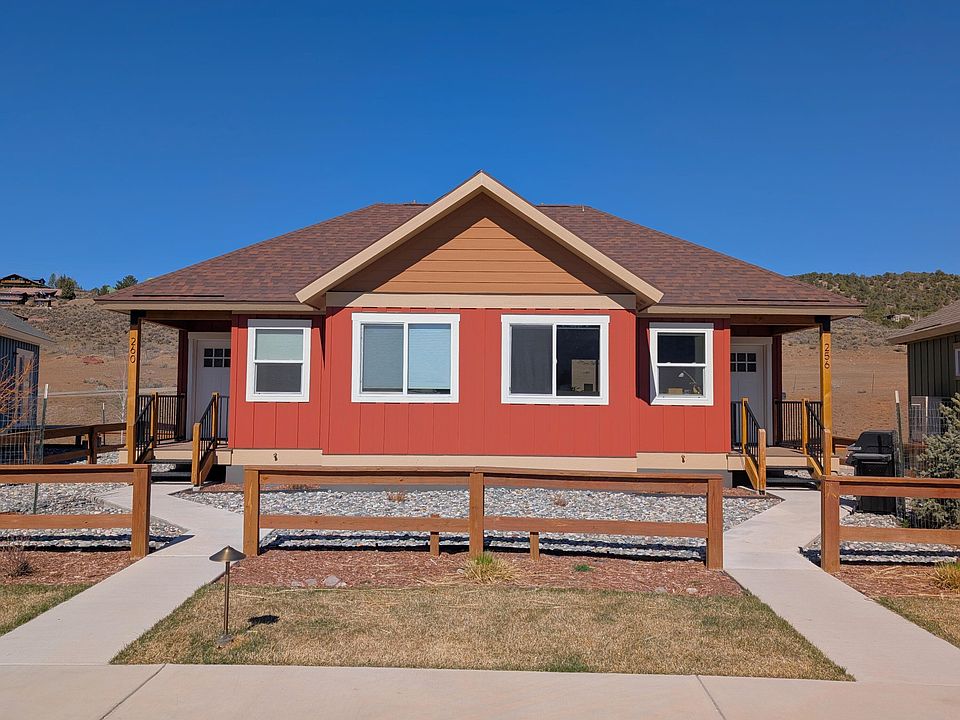 1st image of 240 Redcliff Dr