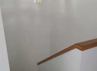 704 Hawthorne Ln, Genoa, IL 60135