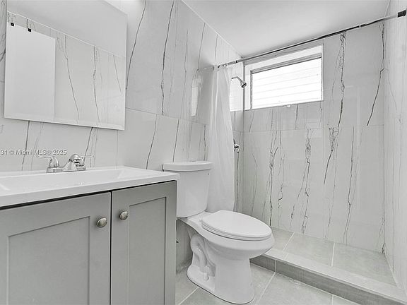 2nd image of 1150 Euclid Ave #1311