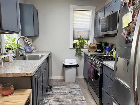 5th image of 436 S Ferris St
