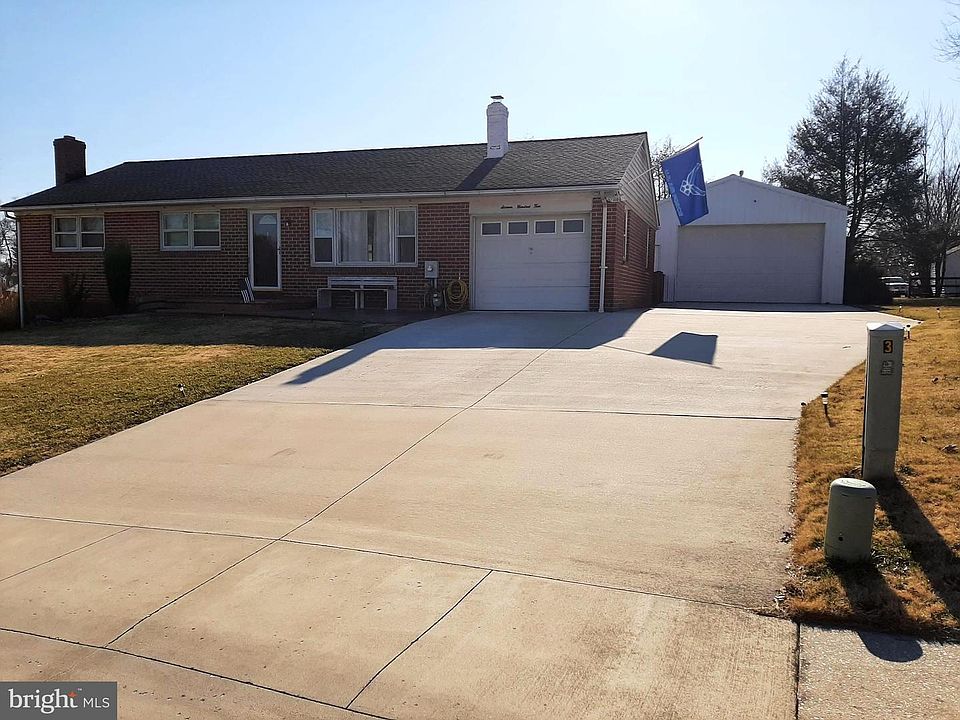 1st image of 1604 Cass Dr