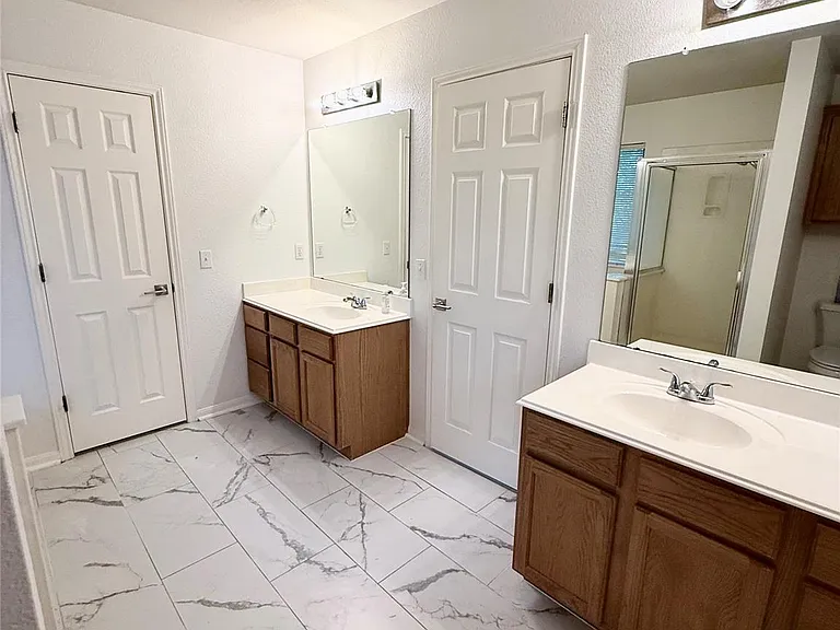 206 Sunshadow Dr — Photo 17