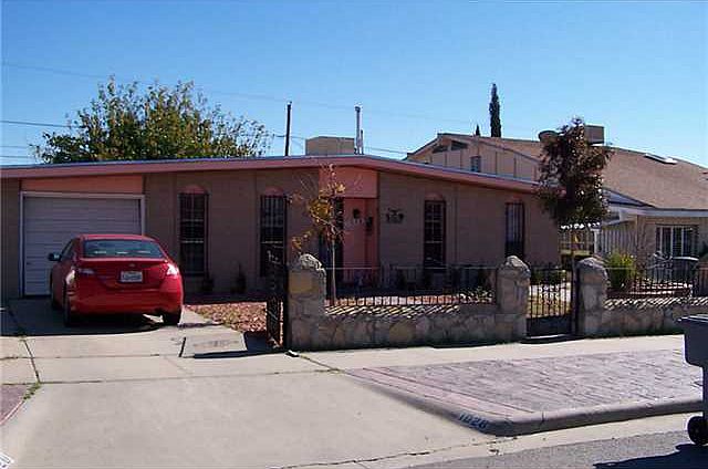 1st image of 1028 Mallett St