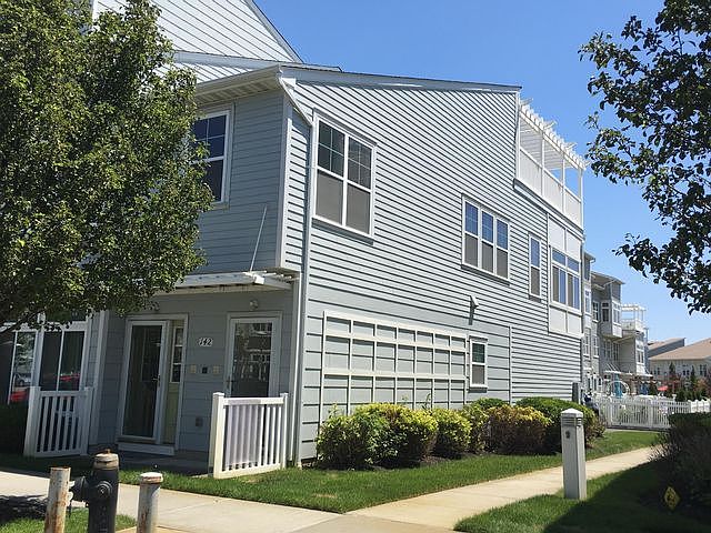 1st image of 142 Meridian Blvd