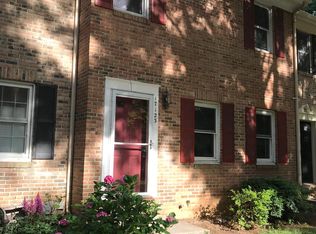 17123 Briardale Rd, Rockville, MD 20855