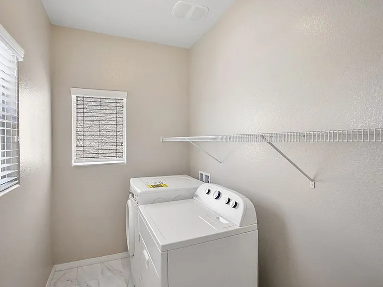 7416 Amesbury St — Photo 22