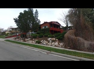 886 E Hillcrest Dr, Springville, UT 84663