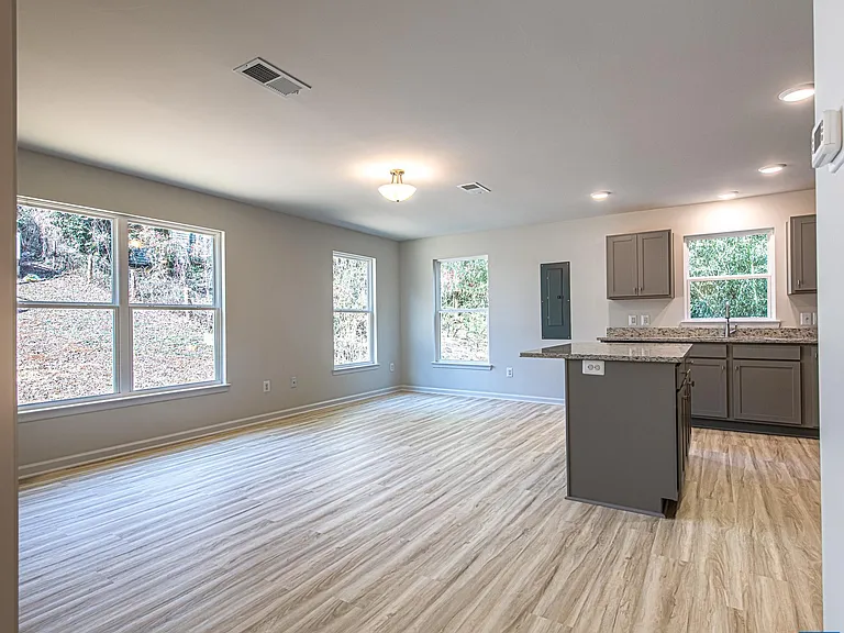 2308 Center Ave #C — Photo 6