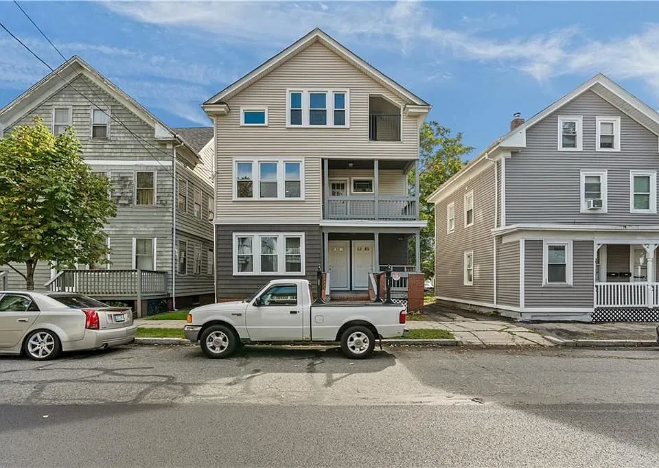207 Oakland Ave #2