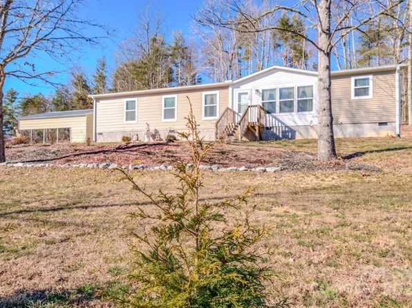 76 Kiwassa Ln, Hendersonville, NC 28792