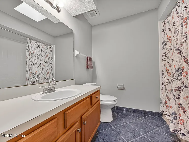 9126 Trevi Cir W — Photo 21