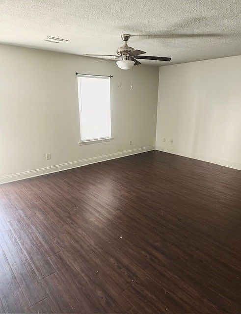 2nd image of 938 Shafer St #B