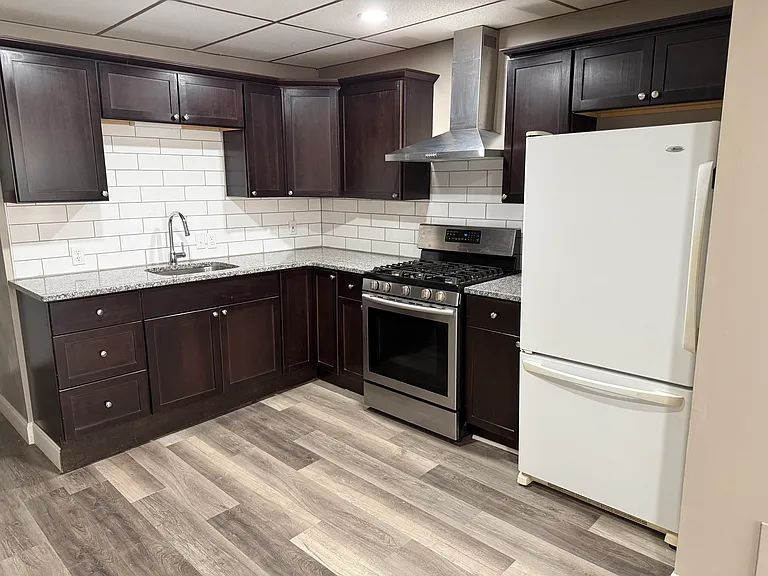 611-613 Lancaster Ave #611-B — Photo 5