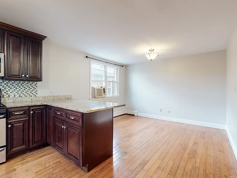 243 Lexington St #2 — Photo 7