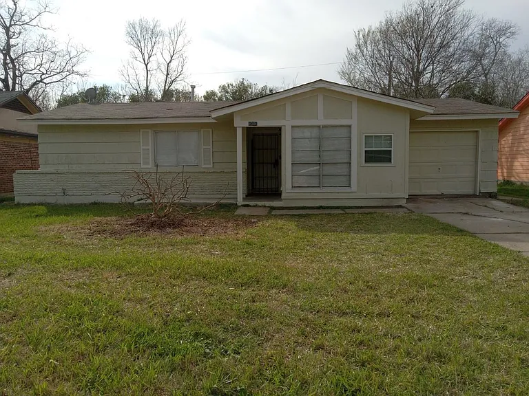 9306 Saint Lo Rd — Photo 2