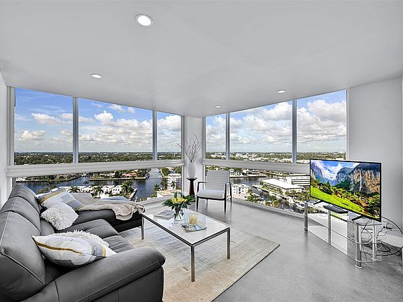 2nd image of 2715 N Ocean Boulevard #18e