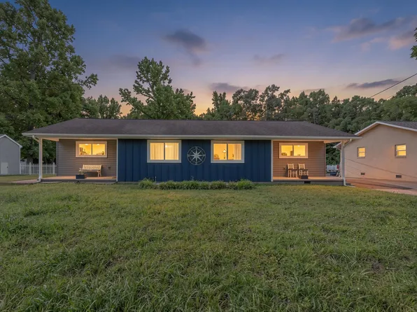 726 W 728 State Line Rd, Rossville, GA 30741