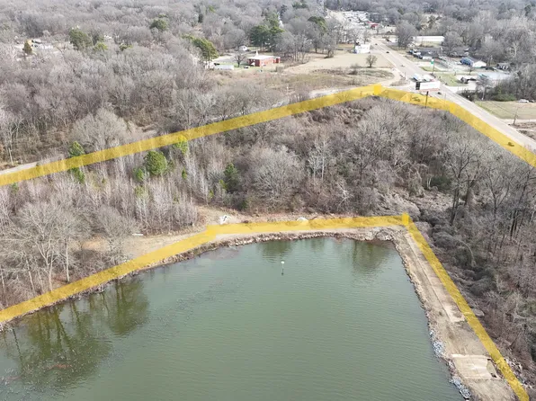 1351 W Holmes Rd, Memphis, TN 38109