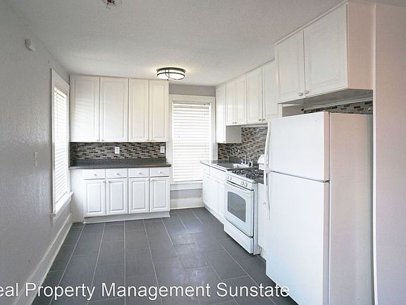 3rd image of 304 2nd Ave S APT 4