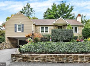 1072 Winding Creek Ln, Huntingdon Valley, PA 19006