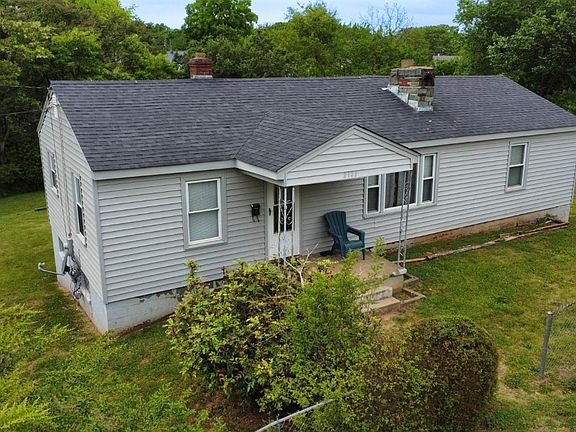 2nd image of 2123 Craig St