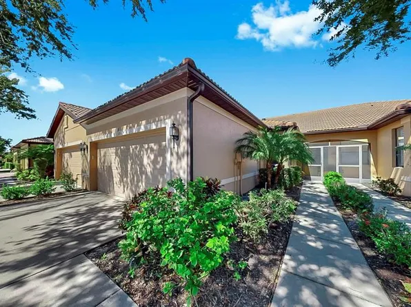 313 Seneca Falls Dr, Apollo Beach, FL 33572