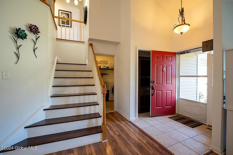 3rd image of 47 Ridgefield Drive