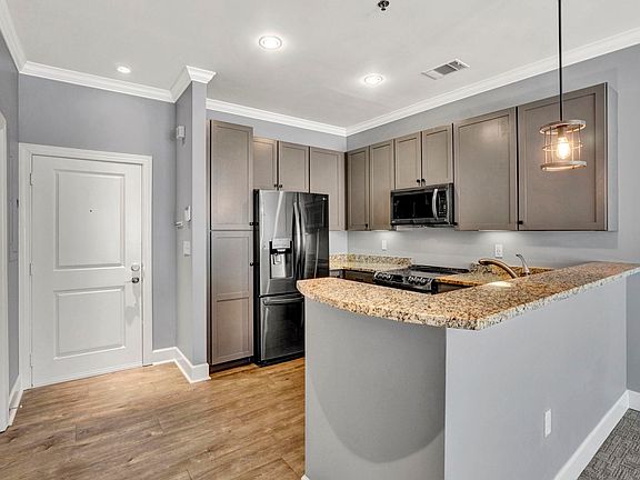 4th image of 155 E Broad St APT 206
