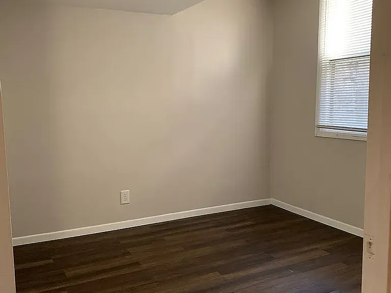 1685 Taylor Ave W #4 — Photo 5