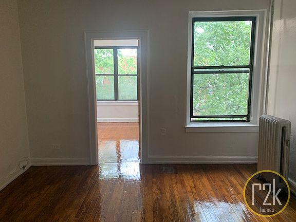 4th image of 24-29 27th St #3R