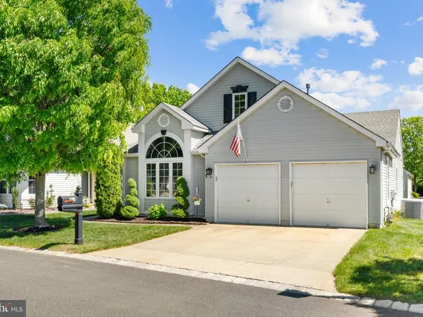9 Eaton Ct, Jackson, NJ 08527