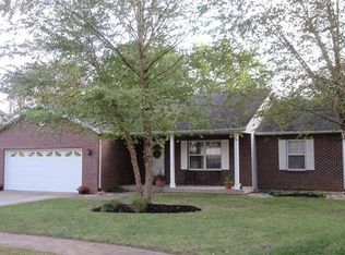 9 Hunters Rdg, Collinsville, IL 62234