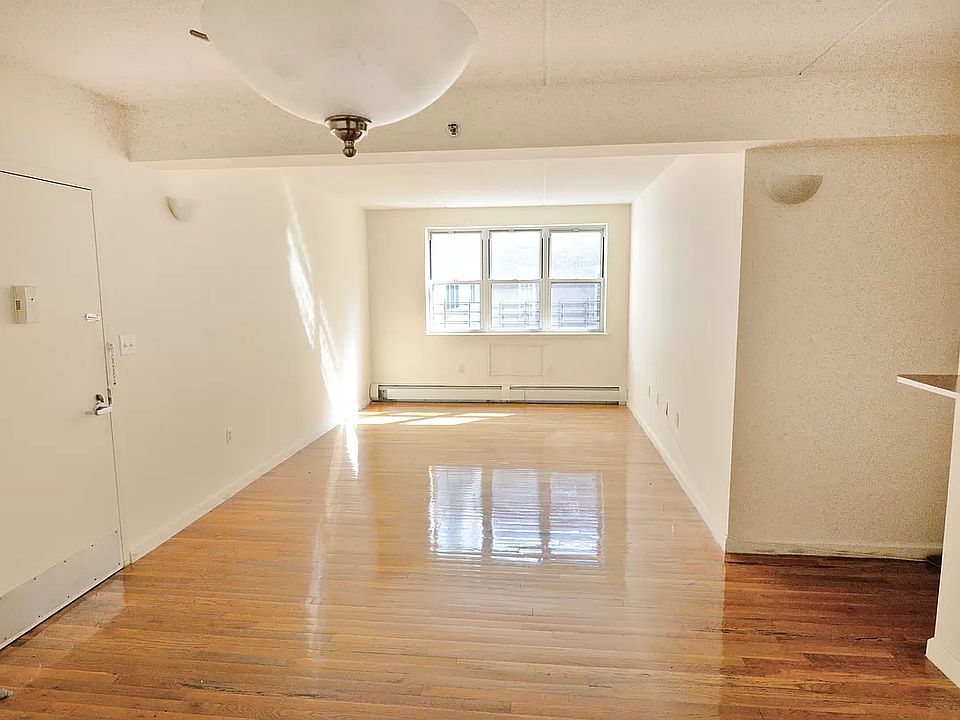 1st image of 138 E 112th St APT 4E