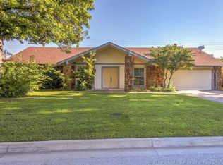 9211 E 66th St, Tulsa, OK 74133