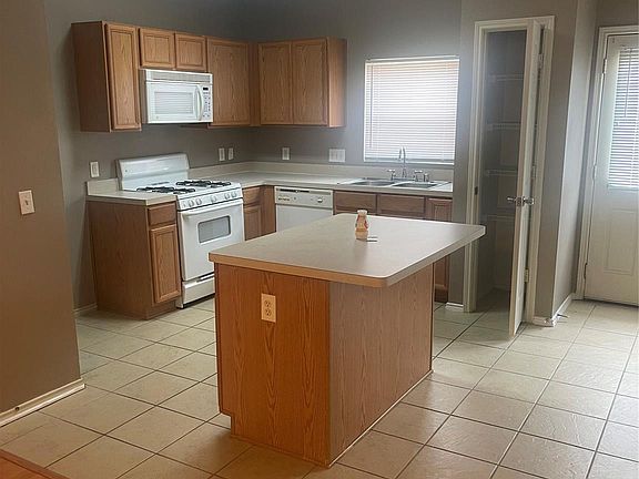 3rd image of 2215 Walnut Fair Ln
