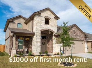 211 Reagor Dr, Taylor, TX 76574