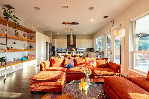 4013 Ivanhoe Ln #ID1540056P Photo 1
