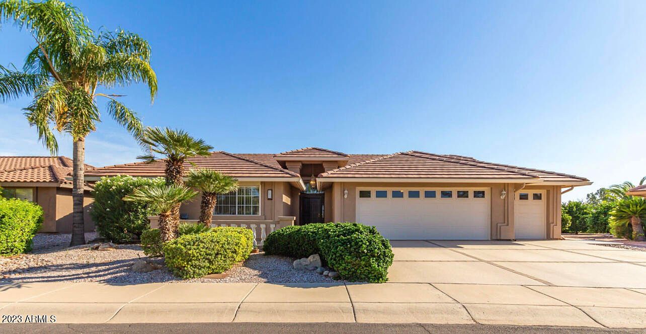 11211 E Laguna Azul Cir