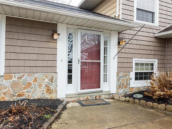 2nd image of 5270 Parkhurst Dr