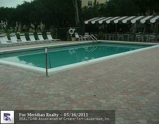 3rd image of 9420 Poinciana Pl APT 301
