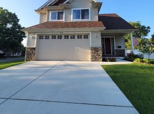 401 North St, Holly, MI